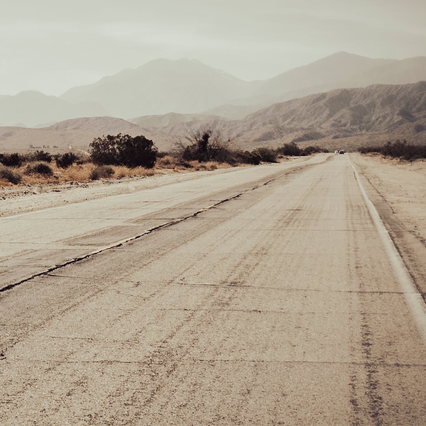 DESERT HIGHWAY