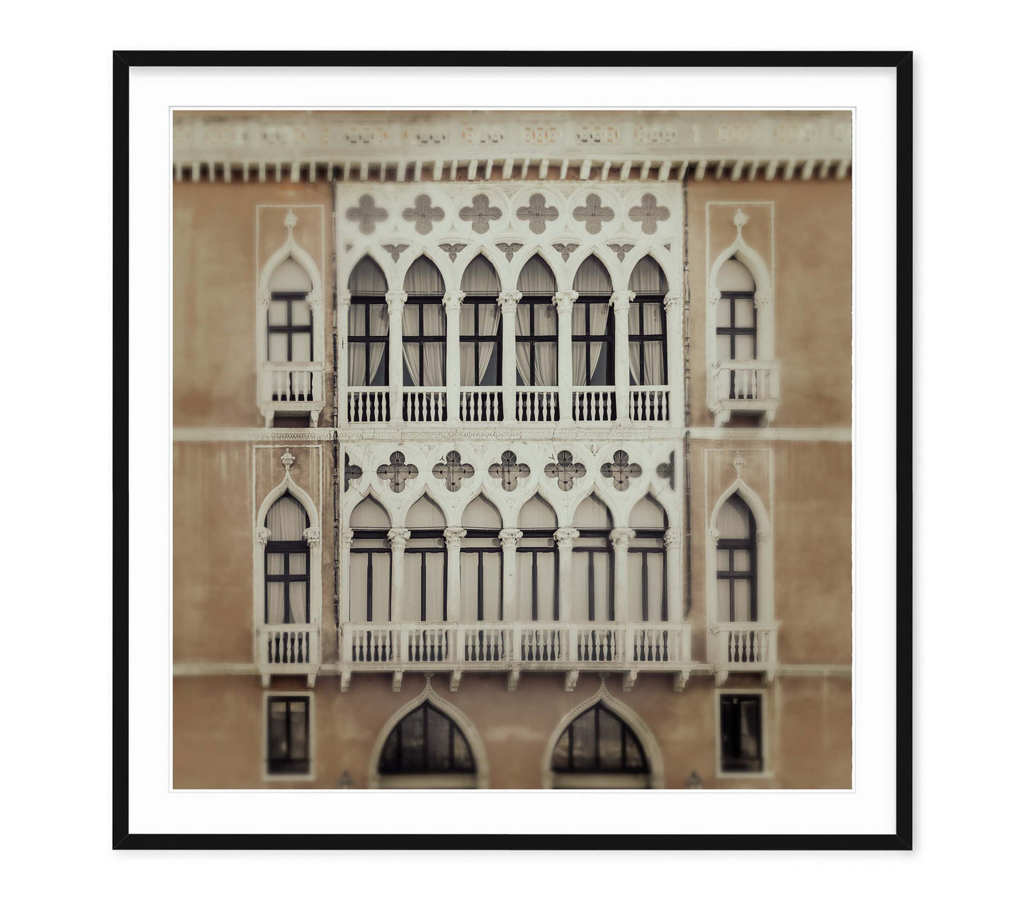 VENETIAN PALACE FAÇADE