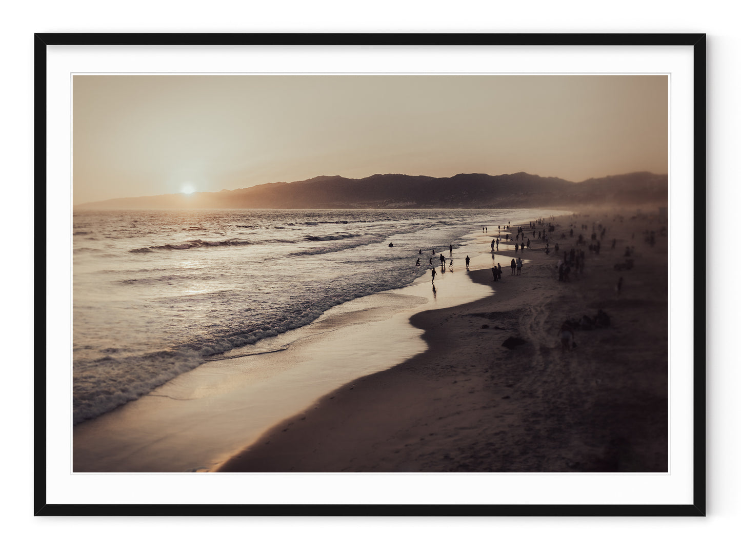 SANTA MONICA BEACH SUNSET