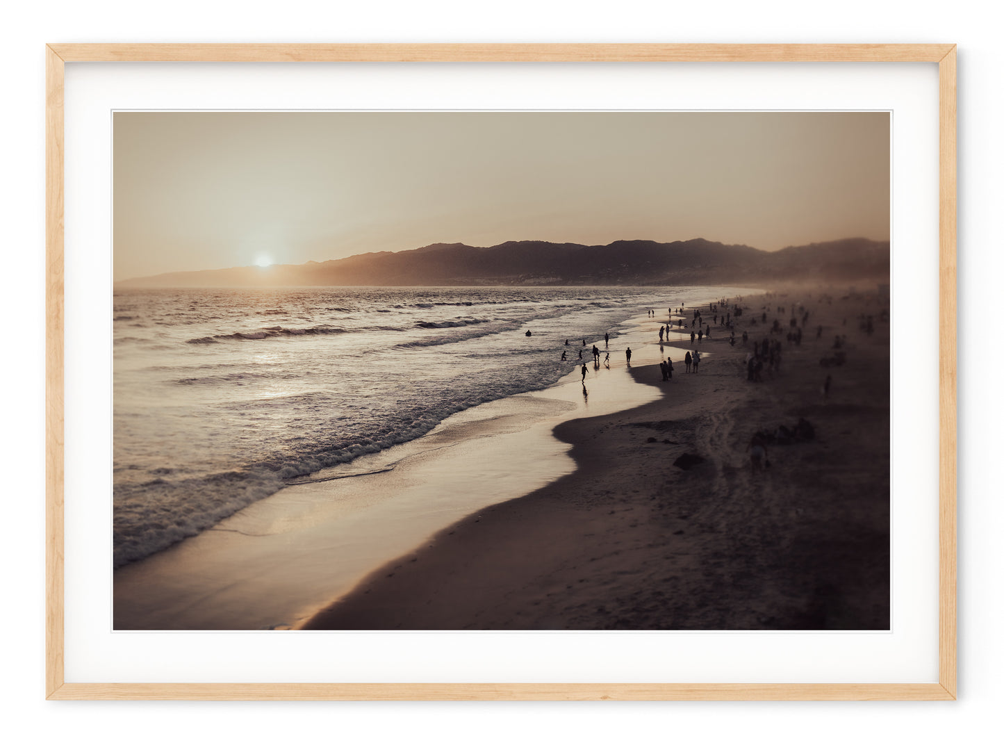 SANTA MONICA BEACH SUNSET