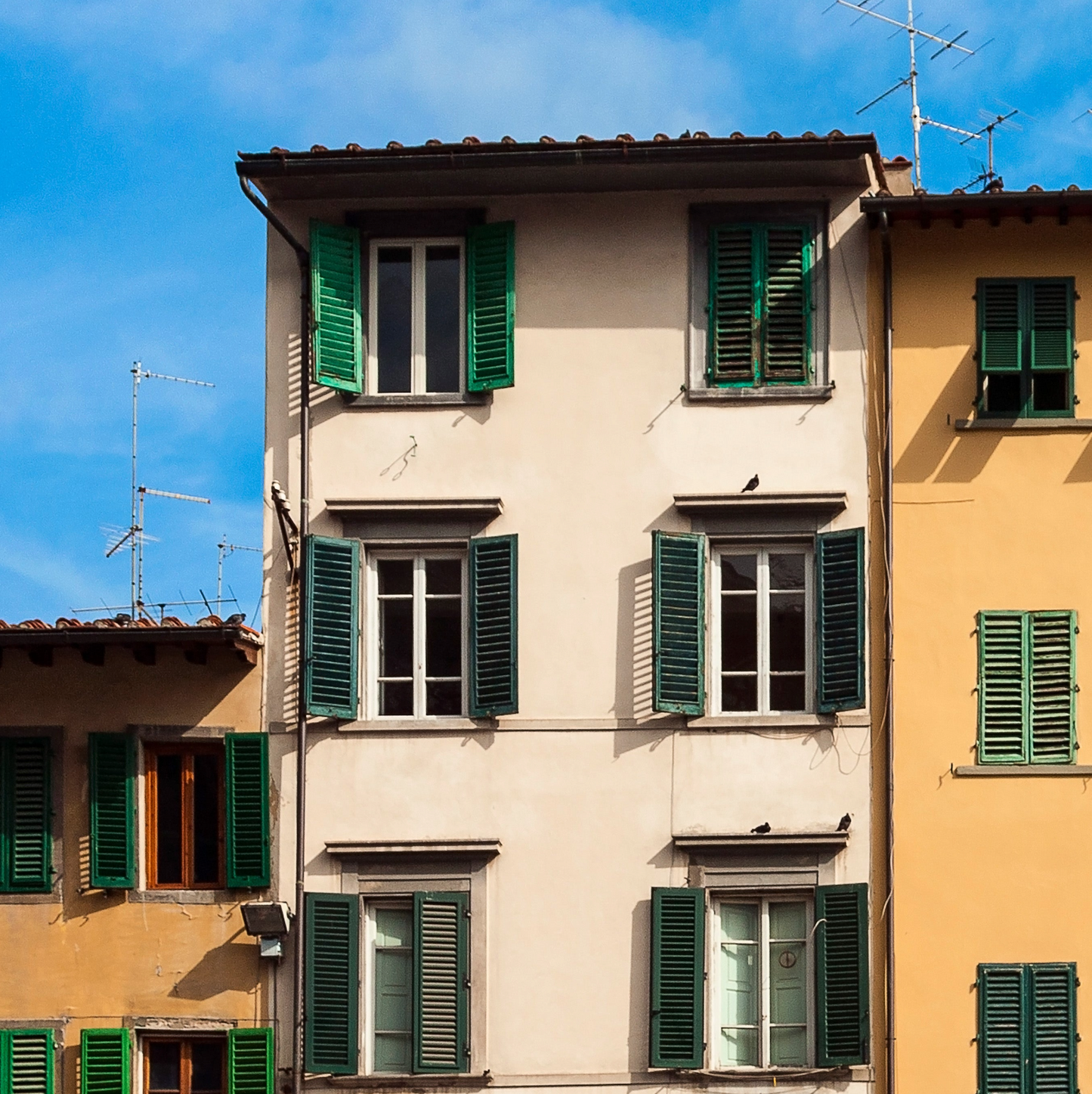 ITALIAN TOWNHOUSES